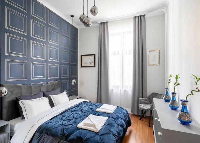 Apartment New High-end 2br With Parking *