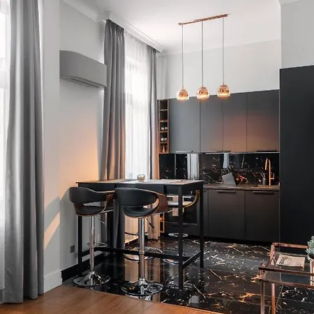 New High-end 2br With Parking